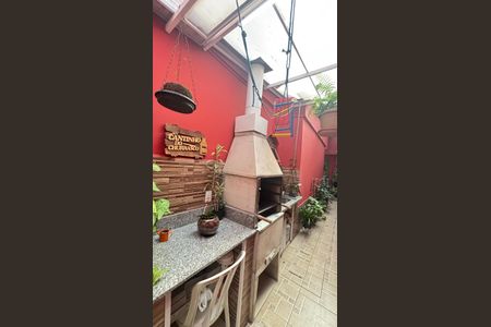 Casa à venda com 194m², 4 quartos e 2 vagasÁrea de Serviço - Quintal