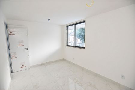 Apartamento à venda com 90m², 3 quartos e 1 vaga Apartamento à venda com 90m², 3 quartos e 1 vagaSuíte