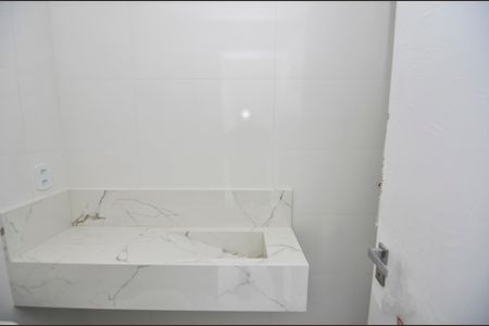 Apartamento à venda com 90m², 3 quartos e 1 vaga Apartamento à venda com 90m², 3 quartos e 1 vagaBanheiro Social