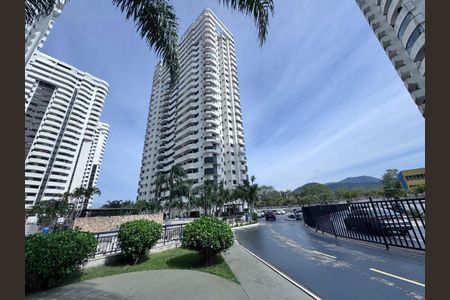 Apartamento à venda com 84m², 2 quartos e 2 vagasFachada