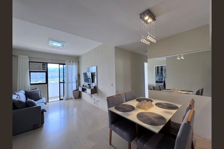 Sala de apartamento para alugar com 2 quartos, 84m² em Barra da Tijuca, Rio de Janeiro