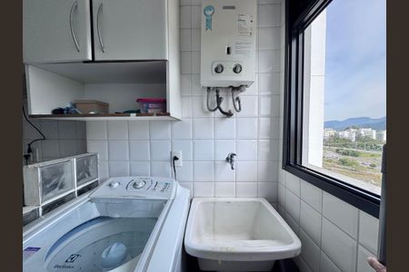 Apartamento à venda com 84m², 2 quartos e 2 vagasCozinha e Área de Serviço