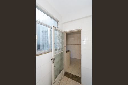 Casa de condomínio à venda com 70m², 2 quartos e 1 vagaÁrea de Serviço