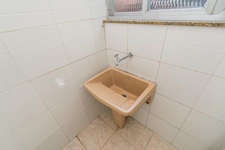 Casa de condomínio à venda com 70m², 2 quartos e 1 vagaÁrea de Serviço