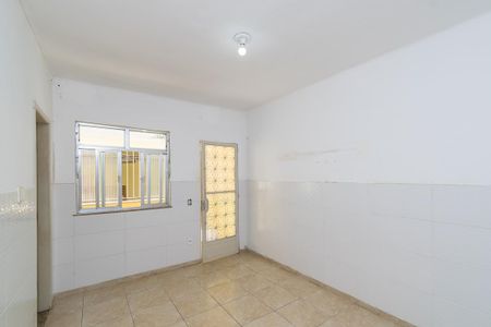 Casa de condomínio à venda com 70m², 2 quartos e 1 vagaSala