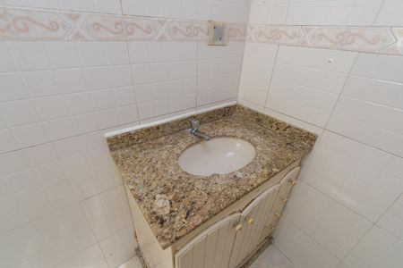 Casa de condomínio à venda com 70m², 2 quartos e 1 vagaBanheiro