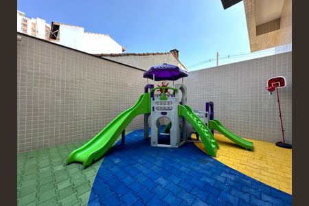 Apartamento à venda com 65m², 2 quartos e 1 vagaArea Comum - Playground