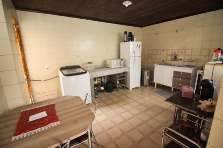 Casa à venda com 300m², 4 quartos e 2 vagasCozinha 2