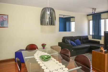 Apartamento à venda com 90m², 3 quartos e 1 vagaSala