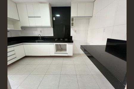 Apartamento à venda com 93m², 3 quartos e 2 vagasCozinha