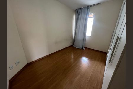 Apartamento à venda com 93m², 3 quartos e 2 vagasQuarto 2