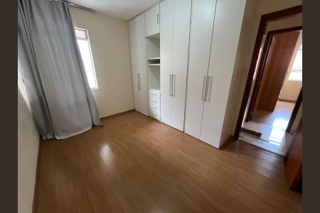 Apartamento à venda com 93m², 3 quartos e 2 vagasQuarto 2