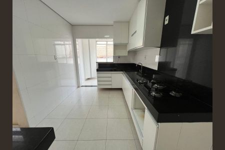 Apartamento à venda com 93m², 3 quartos e 2 vagasCozinha