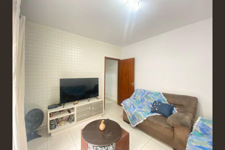 Casa à venda com 130m², 3 quartos e 3 vagasSala