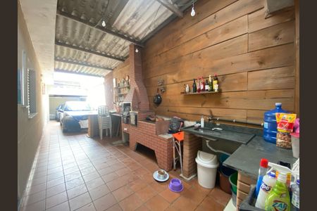 Casa à venda com 130m², 3 quartos e 3 vagasChurrasqueira