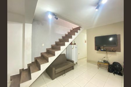 Casa à venda com 130m², 3 quartos e 3 vagasSala
