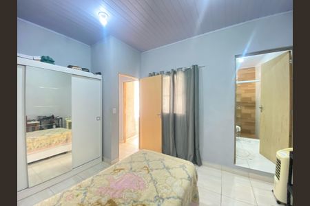 Casa à venda com 130m², 3 quartos e 3 vagasBanheiro Suite 2