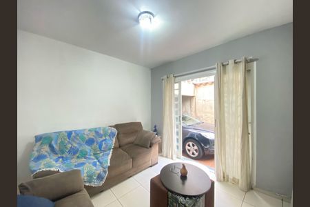 Casa à venda com 130m², 3 quartos e 3 vagasSala