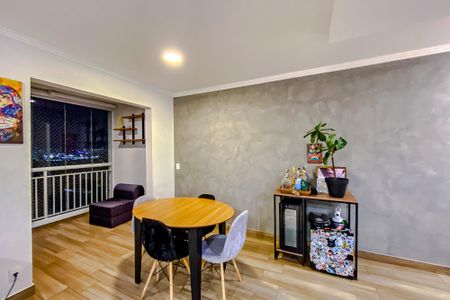 Apartamento à venda com 65m², 2 quartos e 1 vagaSala