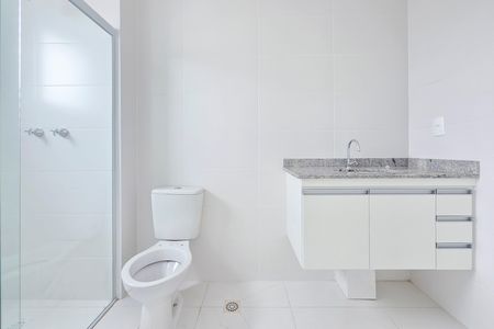 Apartamento para alugar com 64m², 2 quartos e 1 vaga Apartamento para alugar com 64m², 2 quartos e 1 vagaBanheiro da Suíte 1