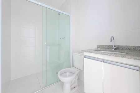 Apartamento para alugar com 64m², 2 quartos e 1 vaga Apartamento para alugar com 64m², 2 quartos e 1 vagaBanheiro da Suíte