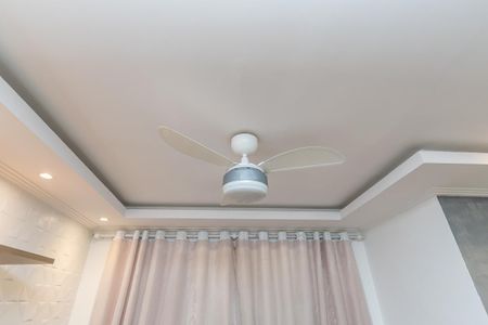 Apartamento à venda com 92m², 2 quartos e 1 vaga Apartamento à venda com 92m², 2 quartos e 1 vagaSala