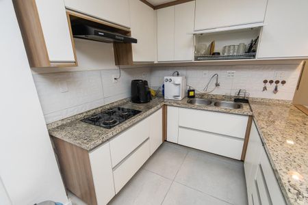 Apartamento à venda com 92m², 2 quartos e 1 vaga Apartamento à venda com 92m², 2 quartos e 1 vagaCozinha