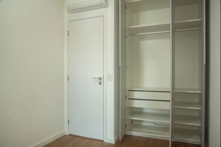 Apartamento à venda com 38m², 1 quarto e 1 vagaQuarto
