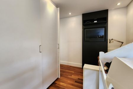 Apartamento para alugar com 243m², 3 quartos e 3 vagasSuíte 2