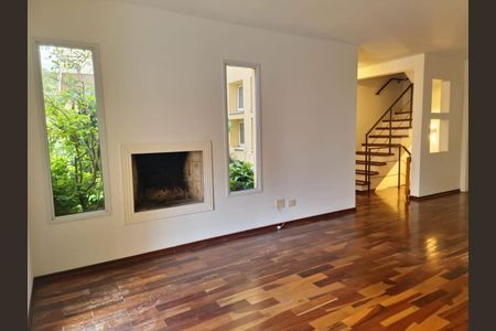 Casa de condomínio à venda com 204m², 3 quartos e 2 vagas Casa de condomínio à venda com 204m², 3 quartos e 2 vagasFoto 01