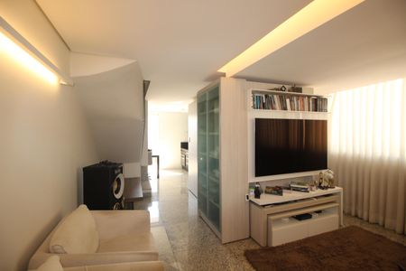 Apartamento à venda com 130m², 2 quartos e 2 vagasSala