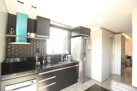 Apartamento à venda com 130m², 2 quartos e 2 vagasCozinha
