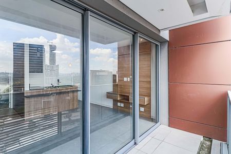 Studio à venda com 37m², 0 quarto e 1 vaga Studio à venda com 37m², 0 quarto e 1 vagaVaranda