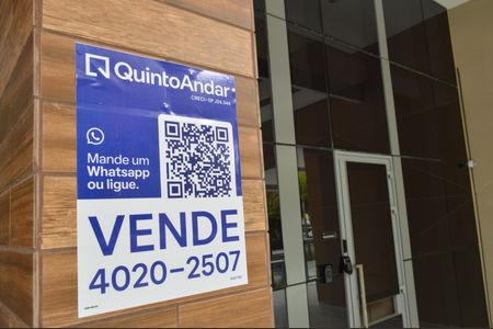 Apartamento à venda com 66m², 1 quarto e 1 vagaPlaquinha