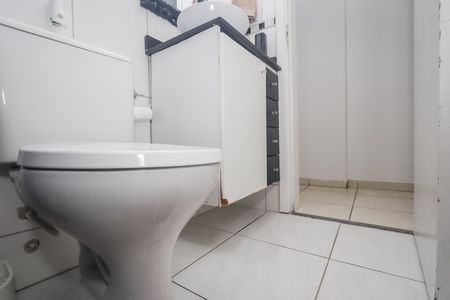 Apartamento à venda com 45m², 2 quartos e 1 vaga Apartamento à venda com 45m², 2 quartos e 1 vagaBanheiro