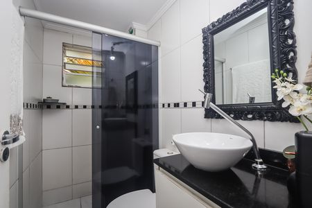 Apartamento à venda com 45m², 2 quartos e 1 vaga Apartamento à venda com 45m², 2 quartos e 1 vagaBanheiro