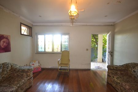 Casa à venda com 450m², 4 quartos e 4 vagasSala