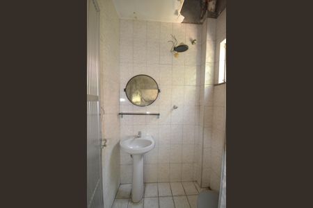 Casa à venda com 450m², 4 quartos e 4 vagasBanheiro de Serviço