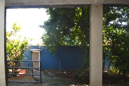 Casa à venda com 450m², 4 quartos e 4 vagasSala-vista