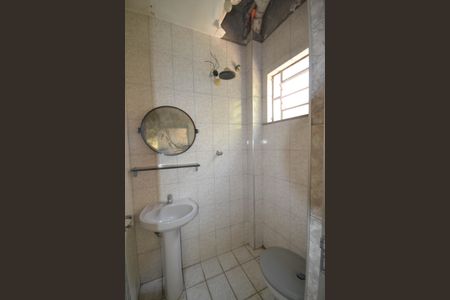 Casa à venda com 450m², 4 quartos e 4 vagasBanheiro de Serviço