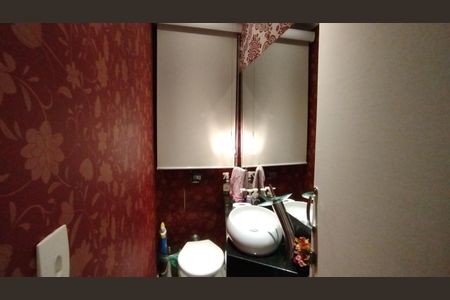 Casa à venda com 150m², 3 quartos e 1 vaga Lavabo