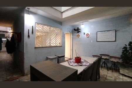 Casa à venda com 150m², 3 quartos e 1 vagaÁrea gourmet