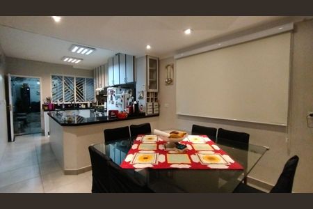 Casa à venda com 150m², 3 quartos e 1 vagaCopa