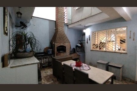 Casa à venda com 150m², 3 quartos e 1 vagaÁrea gourmet - churrasqueira