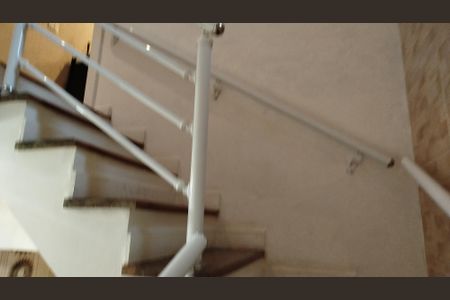 Casa à venda com 150m², 3 quartos e 1 vagaSaleta - escada