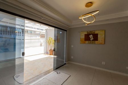 Casa à venda com 200m², 3 quartos e 3 vagasSala de jantar