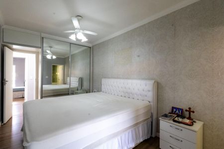 Casa à venda com 200m², 3 quartos e 3 vagasSuíte