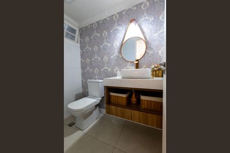 Casa à venda com 200m², 3 quartos e 3 vagasLavabo