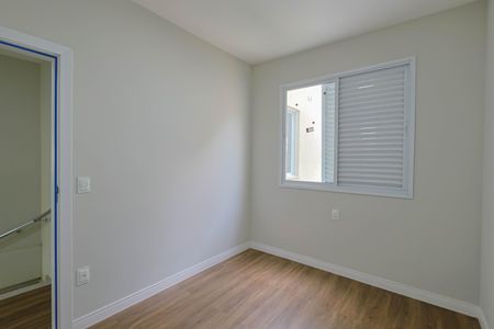 Casa à venda com 160m², 4 quartos e 3 vagas Casa à venda com 160m², 4 quartos e 3 vagasQuarto 1