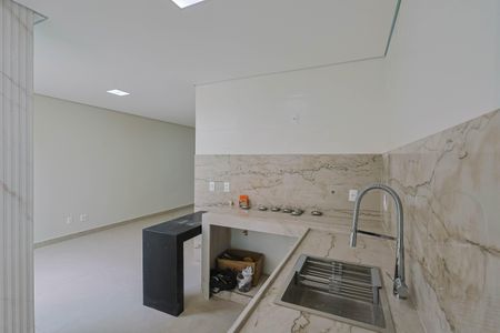 Casa à venda com 160m², 4 quartos e 3 vagas Casa à venda com 160m², 4 quartos e 3 vagasCozinha